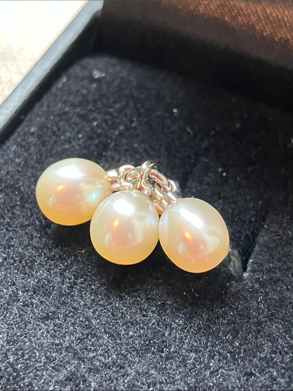 Cultured Pearl Drop Charm Pendant - Cream Pearl